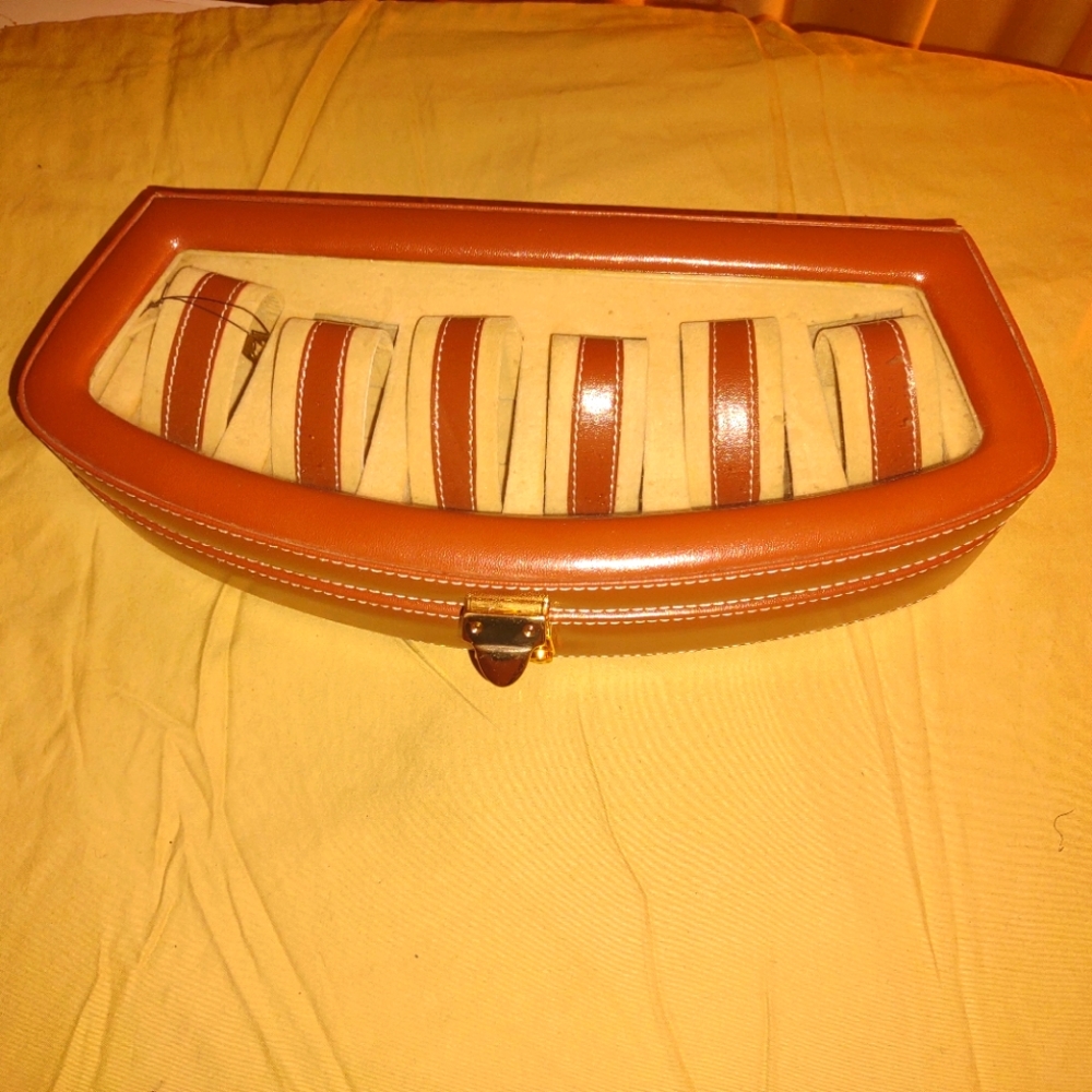 Watch case